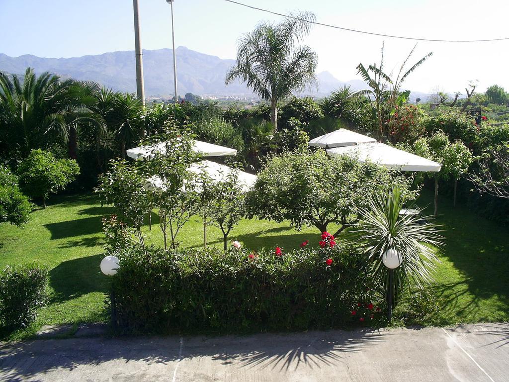Villa Delle Vacanze Фьюмефреддо-ди-Сицилия Экстерьер фото