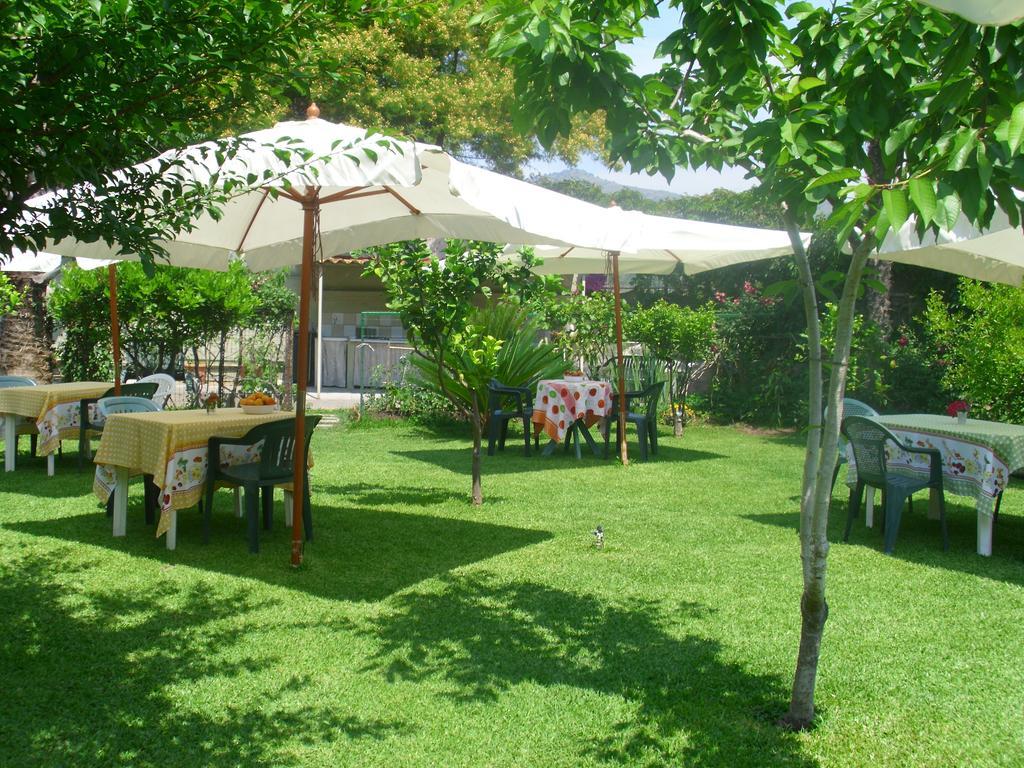 Villa Delle Vacanze Фьюмефреддо-ди-Сицилия Экстерьер фото